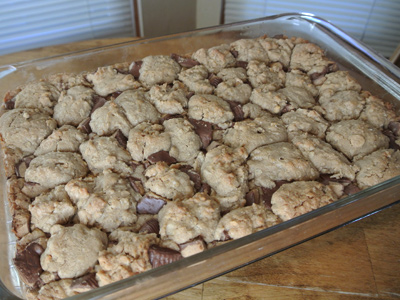 Reeses-Cookie-Bars-14