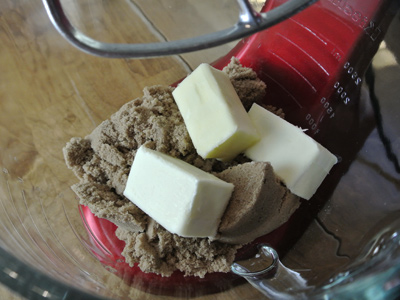 Reeses-Cookie-Bars-2