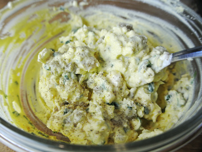 Green-Chile-Deviled-Eggs-5