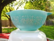 Pyrex-Butterprint-Bowl-1