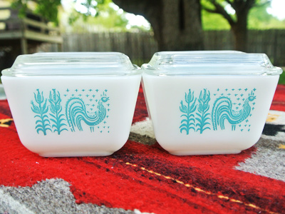 Pyrex-Butterprint-Relish-Bowls