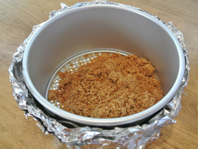 Mini-Peanut-Butter-Cup-Cheesecake-5