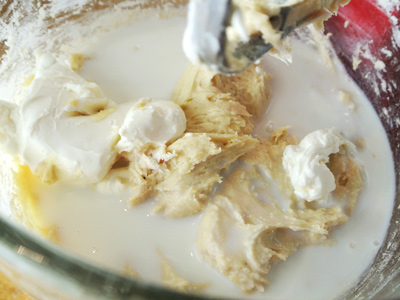 Blueberry-Cream-Cheese-Crumb-Cake-9